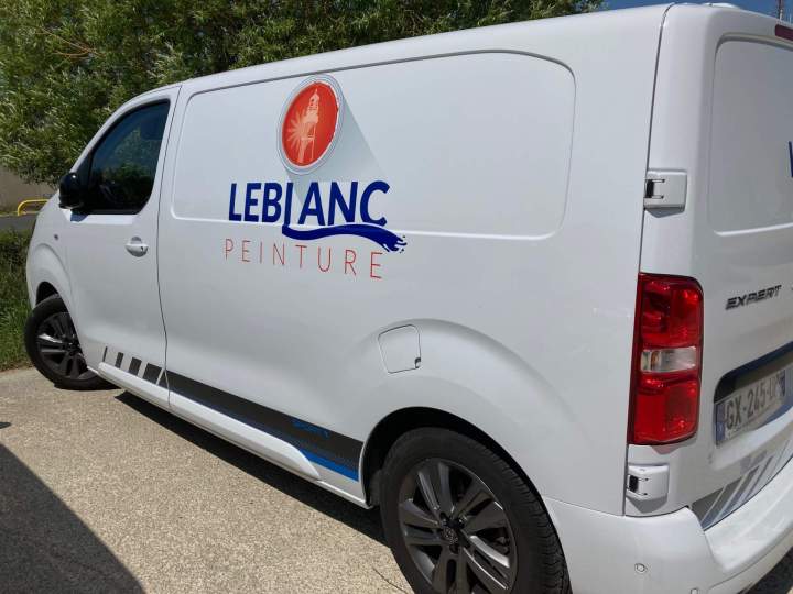 Photo camion Peintures Leblanc La Rochelle